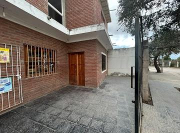 Local comercial · 50m² · 2 Ambientes · Alquiler | Local en Los Perales