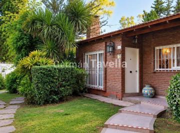 TAV-TAV-7210_2 · Venta Casa de 5 Ambientes en Lote de 1.920 m²