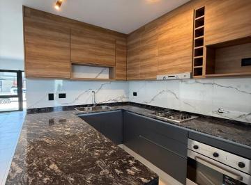 Casa · 165m² · 5 Ambientes · 2 Cocheras · Dúplex Premium en Venta/alquiler - Mansos del Sur