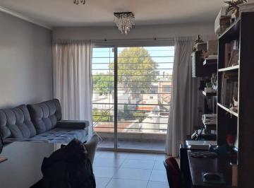 Departamento · 52m² · 2 Ambientes · 1 Cochera · Alquiler Temporario Dos Ambientes con Balcón Contrafrente en Villa del Parque Amoblado y Equipado