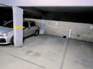Garage · 11m² · 1 Cochera · Bajas Expensas - Palestina 1070 - Venta Cochera Fija y Cubierta - Excelente Ubicación
