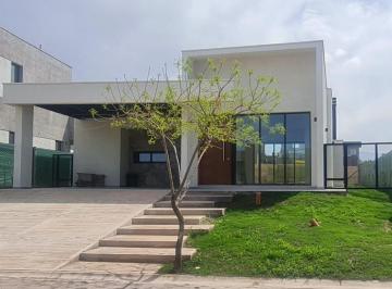 Casa de 4 ambientes, Luján de Cuyo · Venta de Casa en Gran Boedo