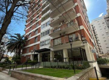 Departamento de 4 ambientes, Vicente López · Semipiso 4 Amb + Dependencia Completa + Cochera Cubierta y Baulera