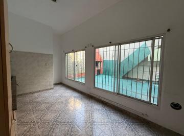 PH de 2 ambientes, Avellaneda · Alquiler PH Sin Expensas con Garaje
