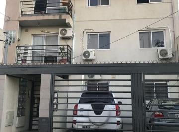 Departamento de 3 ambientes, Tres de Febrero · Venta Departamento 3 Ambientes y Cochera en Caseros