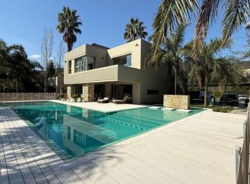 Casa de 6 ambientes, Esteban Echeverría · Alquiler Temporal Casa en Saint Thomas