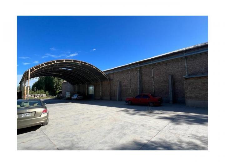 Bóveda, nicho o parcela · 67000m²