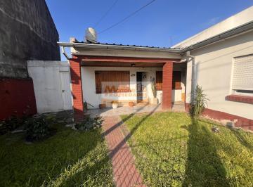 PH · 80m² · 4 Ambientes · 1 Cochera · Casa - Ph Al Frente en Alquiler en General Pacheco a m de La Plaza de Pacheco - 2 Dorm..