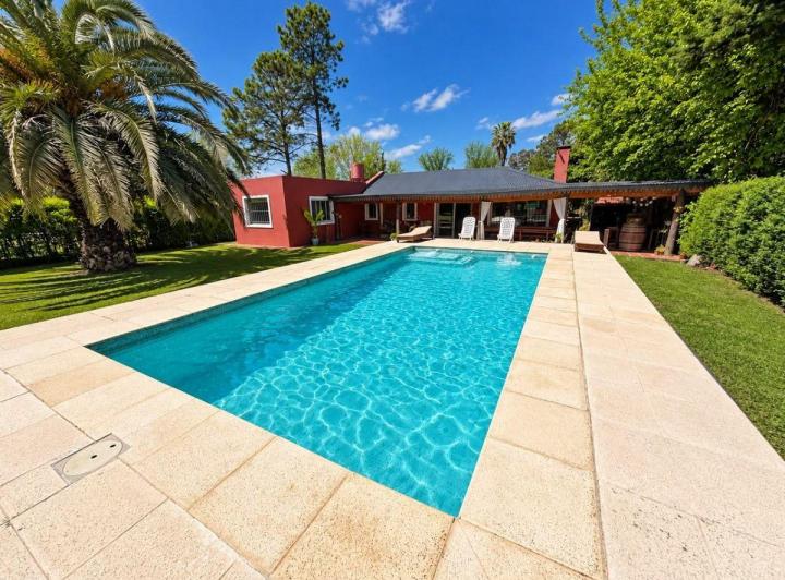Casa · 90m² · 3 Ambientes · 1 Cochera