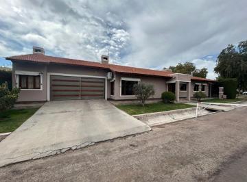 Casa de 5 ambientes, Guaymallén · Casa Puerto Bizantino, Una Planta, 3 Dorm, 4 Baños, 2 Coch, Piscina, Apta Crédito