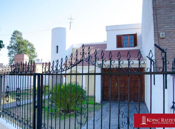 Casa · 218m² · 4 Ambientes