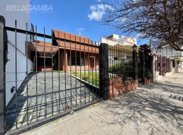 Casa · 243m² · 6 Ambientes · Casa Venta Vicente Lopez 6 Ambientes