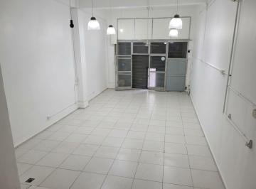 Local comercial de 5 ambientes, Córdoba · Alquilo Local 100 m² Pegado Al Mercado Norte Sobre Av Sarmiento - Oportunidad Unica!