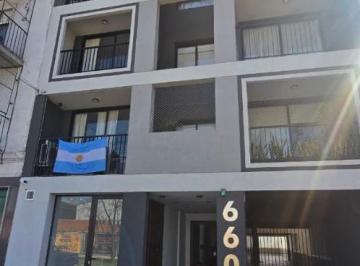Departamento · 51m² · 2 Ambientes · 2 Cocheras · Departamento 2 Amb. con Toillete y Ba;o en Suite