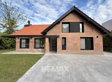 Casa · 200m² · 4 Ambientes · Venta Casa Mapuche Reciclada Full Estrenar