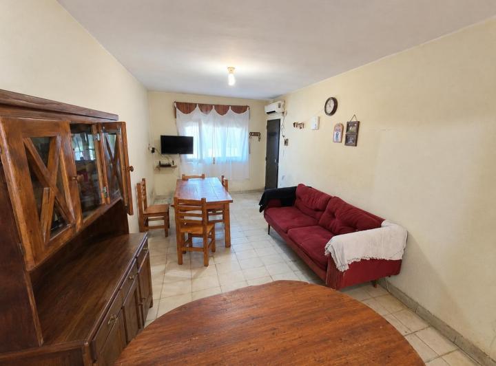 Casa · 148m² · 6 Ambientes · 2 Cocheras