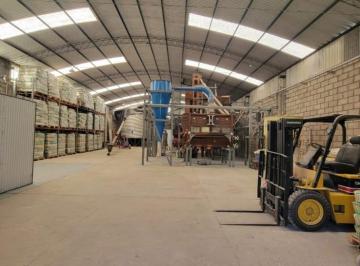 Bodega-Galpón , Córdoba · Dueño Vende Dos Galpones en Predio Cerrado.