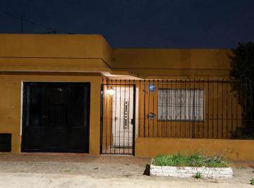 Casa de 2 ambientes, Rosario · Arévalo Al 6000 Aprox, Rosario.