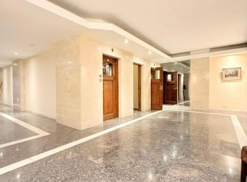 Departamento de 5 ambientes, Córdoba · En Venta Hermoso Semi Piso en Torre Colón
