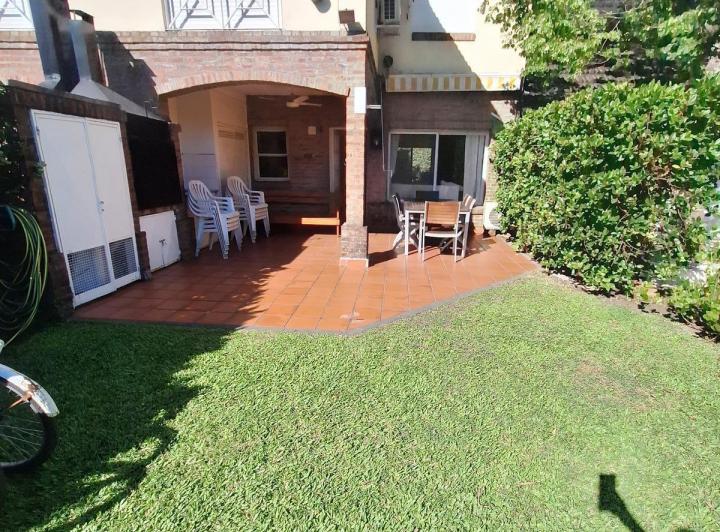 Casa · 90m² · 4 Ambientes