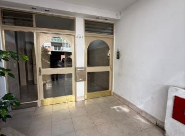 Departamento de 2 ambientes, Floresta · Alquiler 2 Ambientes Amplios con Patio. 36 m²