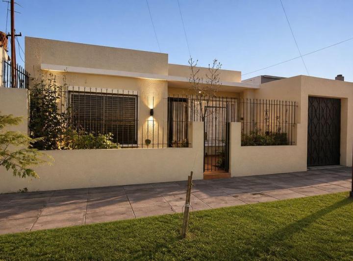 Casa · 100m² · 3 Ambientes · 1 Cochera