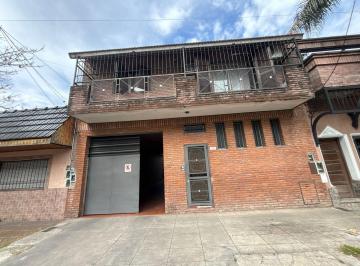 Bodega-Galpón · 137m² · Alquiler Deposito/galpon Ramos Mejia