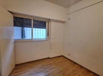 Departamento · 33m² · 2 Ambientes · Depto 2 Ambientes Alquiler Lanus con Patio