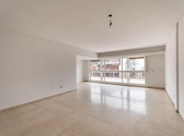 Departamento · 144m² · 5 Ambientes · 1 Cochera · Venta Departamento 5 Ambientes Flores Cochera
