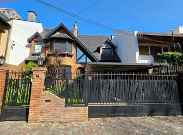 Casa · 392m² · 7 Ambientes · 2 Cocheras · Venta Casa Ramos Mejia C/jardin Quincho 7 Amb.