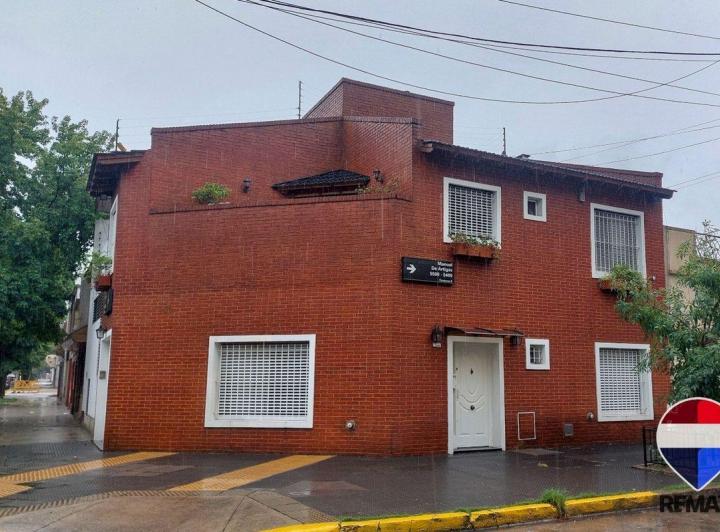 Casa · 128m² · 4 Ambientes · 1 Cochera