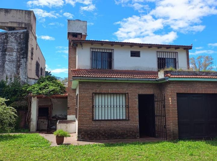 Casa · 73m² · 3 Ambientes · 1 Cochera