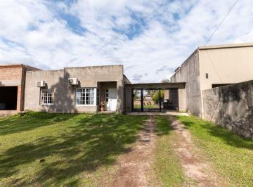 Casa · 124m² · 4 Ambientes · 2 Cocheras · Casa a Terminar en Las Moras Monte Vera
