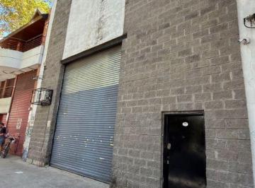 Bodega-Galpón , Boedo · Galpon en Alquiler de 3 Plantas C/entrada P/camiones