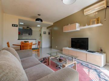 Departamento · 42m² · 2 Ambientes · 1 Cochera · Venta Depto 2 Amb C/balcón y Cochera. Almagro