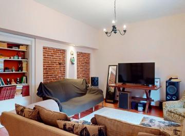 Casa · 163m² · 5 Ambientes · 1 Cochera · Venta Casa 5 Amb con Cochera La Perla Apto Credito