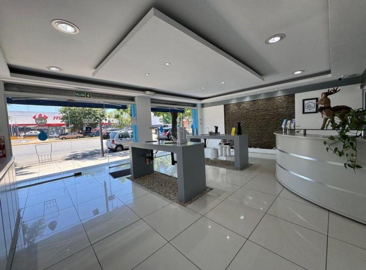 Local comercial · 291m²