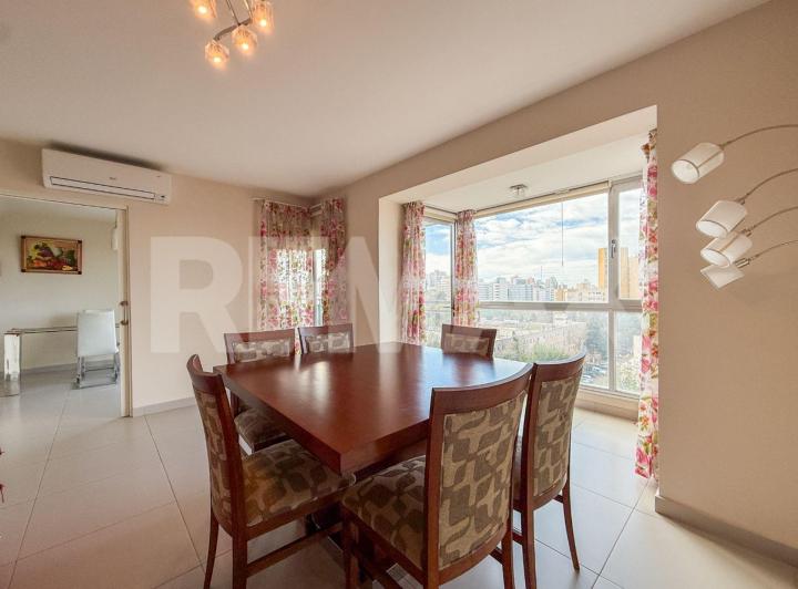 Departamento · 138m² · 4 Ambientes · 1 Cochera