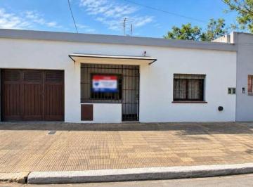 Casa · 110m² · 3 Ambientes · 2 Cocheras · Venta - Casa Apta Credito 3 Amb + Cochera San Justo