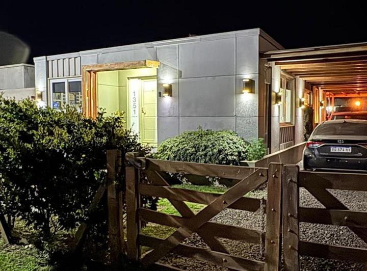 Casa · 90m² · 5 Ambientes · 2 Cocheras