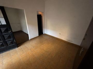 PH · 40m² · 2 Ambientes · Venta Casa PH 2 Ambientes con Patio en San Justo
