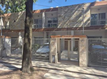 Casa · 88m² · 3 Ambientes · 1 Cochera · Duplex a La Venta de 3 Ambientes Parque Leloir