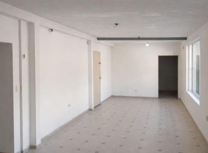Casa · 122m² · 4 Ambientes · 2 Cocheras