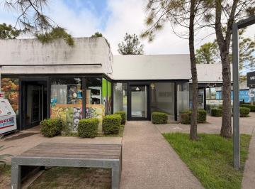 Local comercial · 45m² · Alquiler - Local en Centro Comercial Miraflores