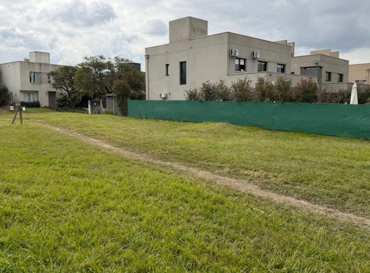 Terreno · 512m²
