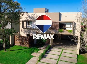 Casa · 221m² · 7 Ambientes · 2 Cocheras · Venta Casa 3 Dormit Barrio Privado Los Tipales Yb