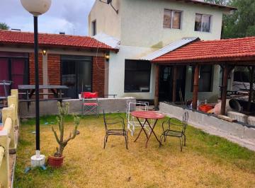 Casa · 120m² · 4 Ambientes · 1 Cochera · Casa Barrio Cerro La Capilla
