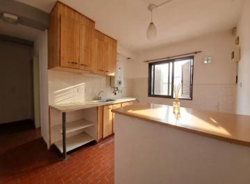 PH · 54m² · 3 Ambientes · PH 3 Amb. Venta en Los Hornos C/ Patio y Parrilla