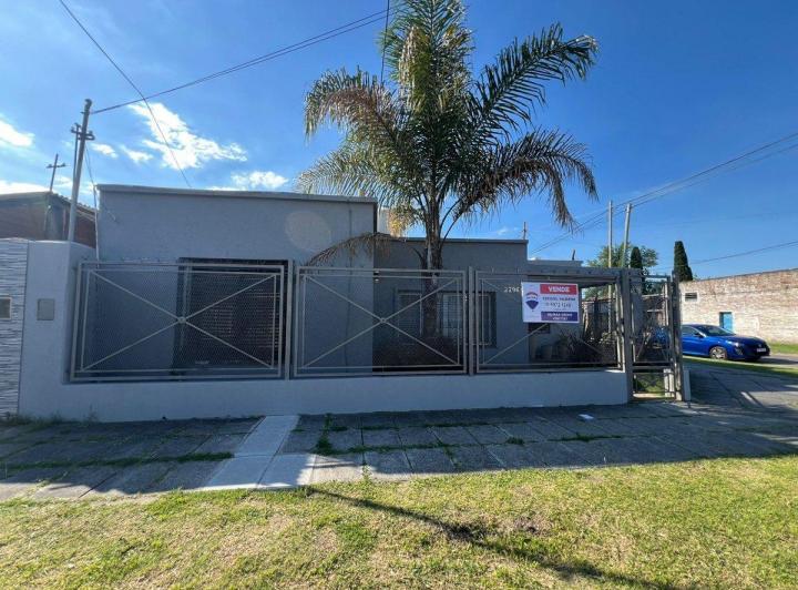 Casa · 239m² · 5 Ambientes · 1 Cochera