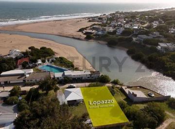 Terreno · 600m² · Lote con Imponente Vista Al Mar y a La Desembocadura del Arroyo de Claromecó. Ub